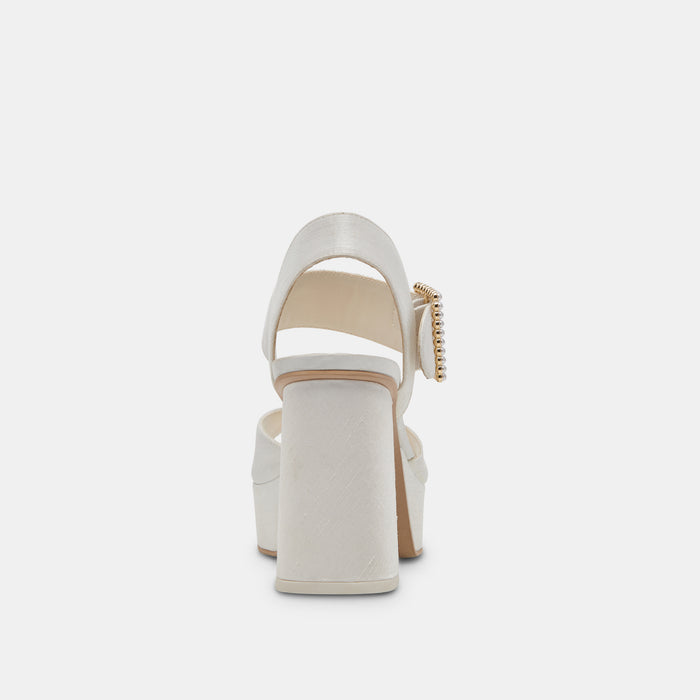 DOLCEVITA-HEELS_BOBBYPEARL_WHITEPEARLS-05-1.jpg