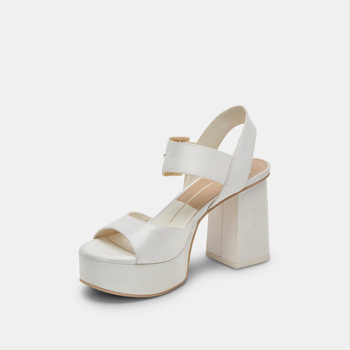 DOLCEVITA-HEELS_BOBBYPEARL_WHITEPEARLS-09-1.jpg