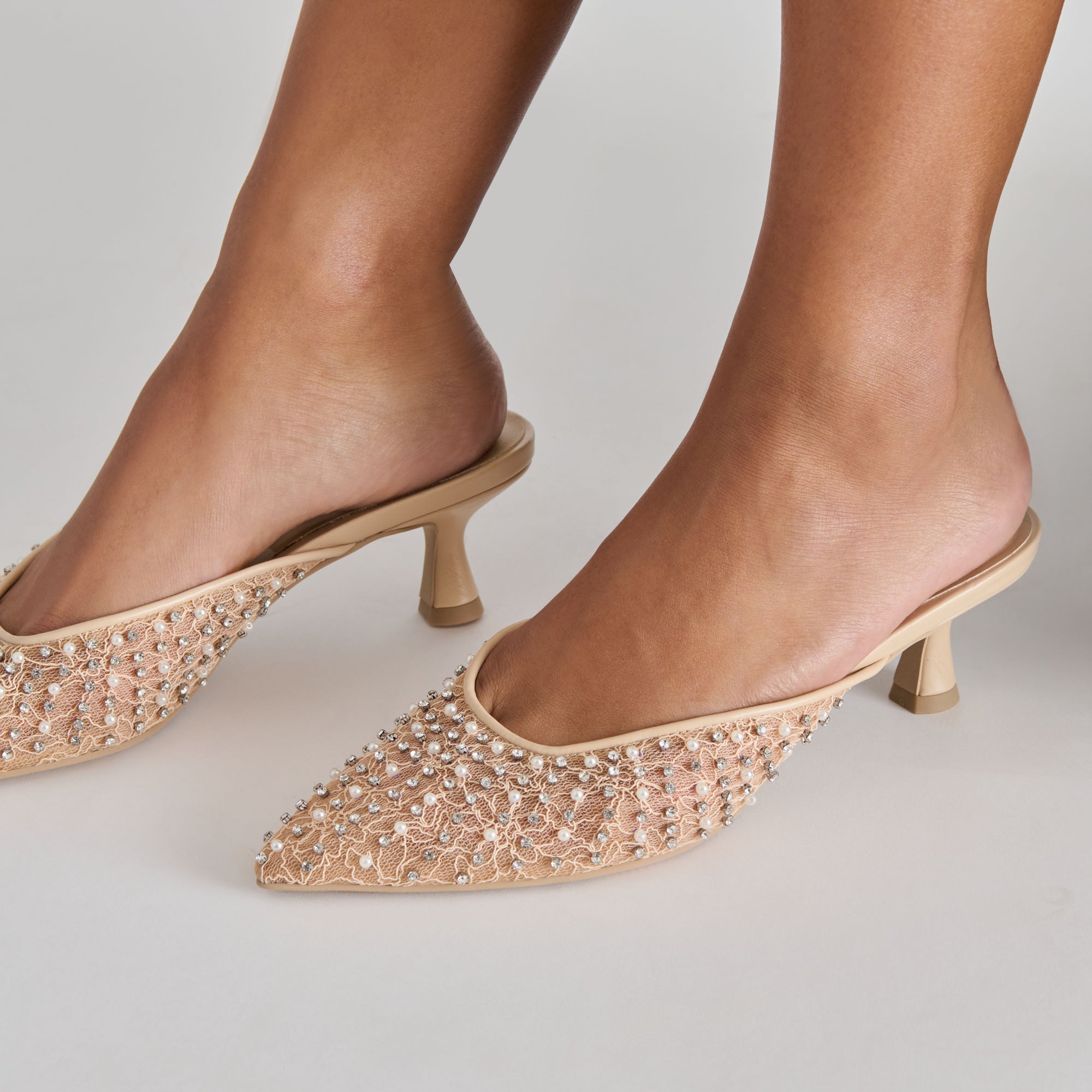 DOLCEVITA-HEELS_CLEOPEARL_BLUSHLACEMESH_03-1.jpg