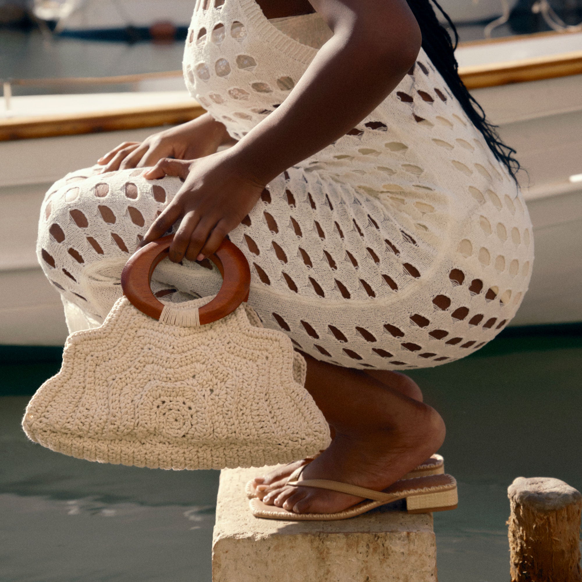 DOLCEVITA-SANDALS_BARTY_LIGHT-TAN-LEATHER_DOLCEVITA-HANDBAG_MAREN_IVORY_02_dc934c5b-3a76-408f-9468-bd2cb2e17033.jpg