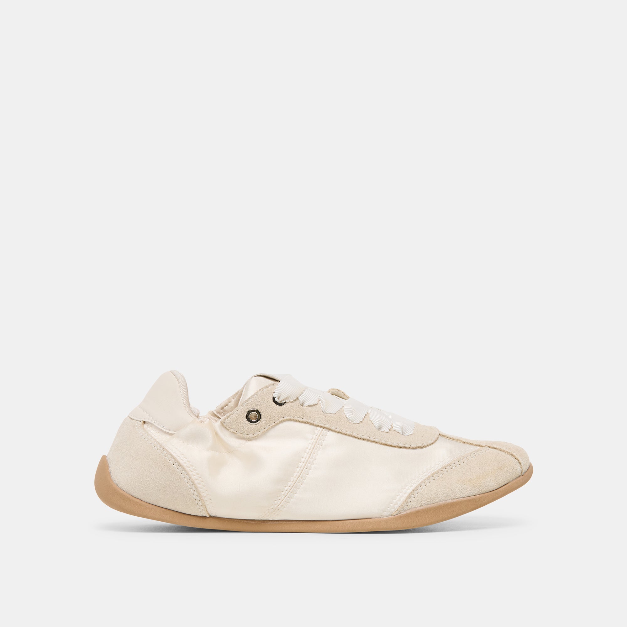 DOLCEVITA-SNEAKER_DAKODA_OFFWHITESATIN-02-1.jpg