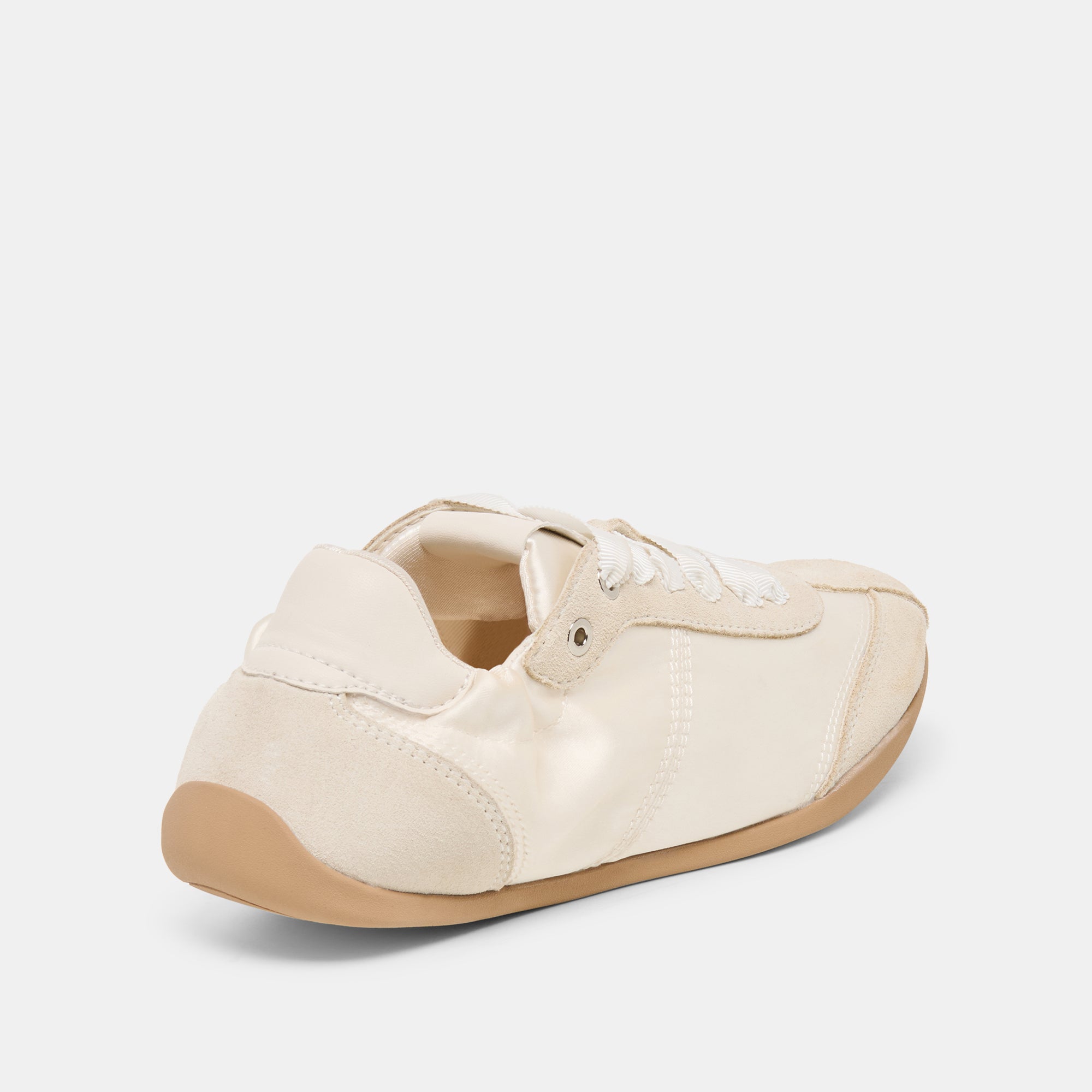 DOLCEVITA-SNEAKER_DAKODA_OFFWHITESATIN-03.jpg