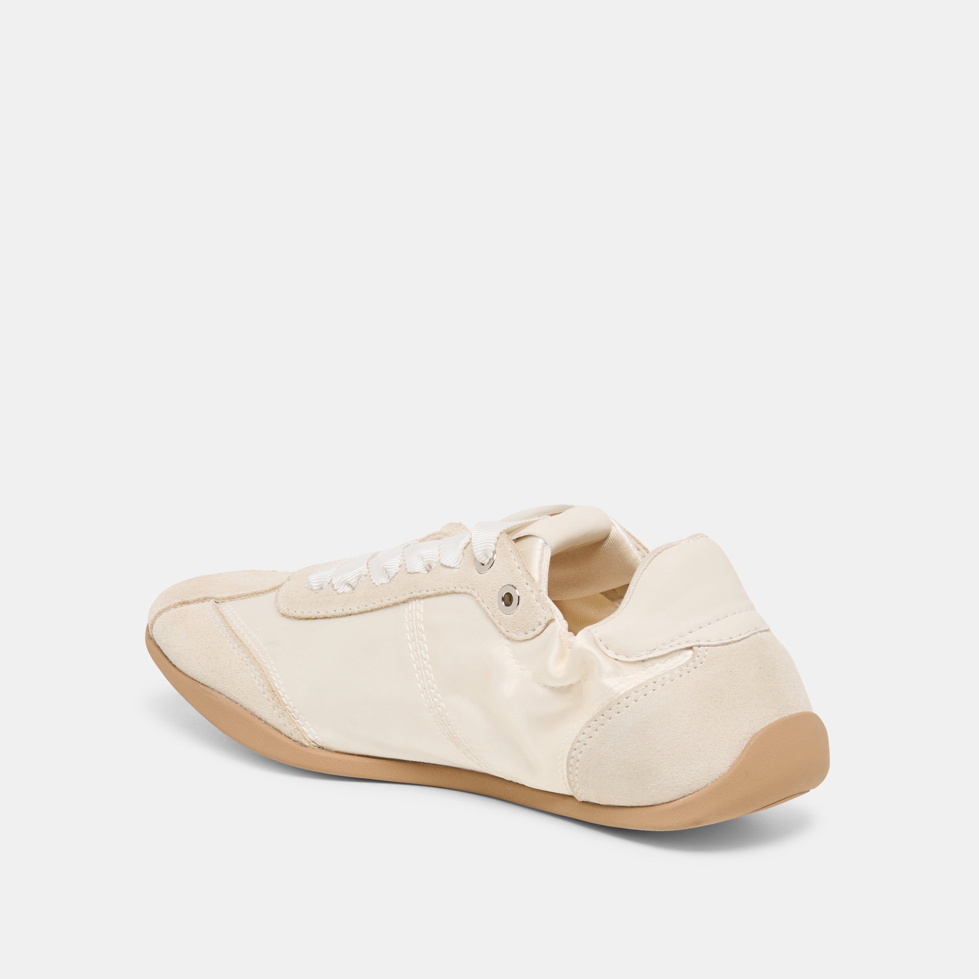 DOLCEVITA-SNEAKER_DAKODA_OFFWHITESATIN-09.jpg